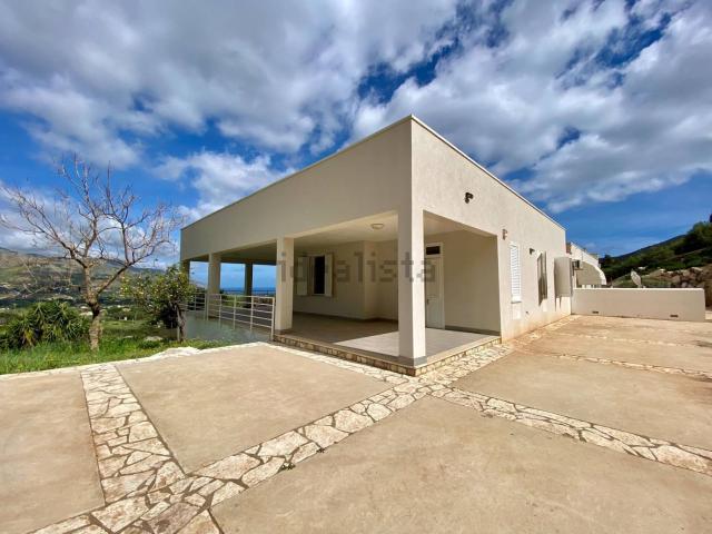 Casa in vendita a Castellammare Del Golfo, Sicilia