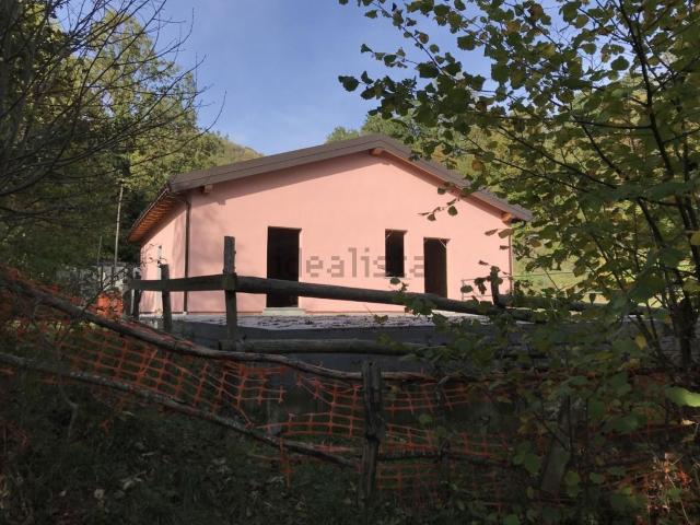 Casa in vendita a Torriglia, Liguria