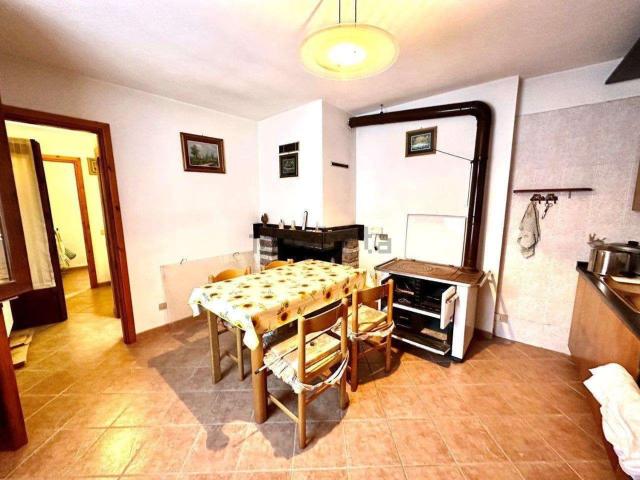 Casa in vendita a Bellano, Lombardia