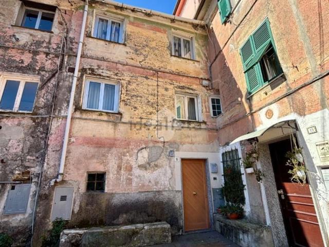 Casa in vendita a Sant'olcese, Liguria