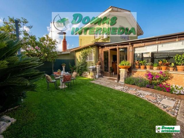 Casa in vendita a Mostacciano, Roma Capitale