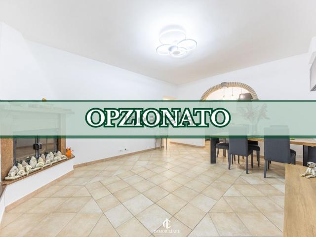 Casa in vendita a Valle Mazzone, Roma Capitale