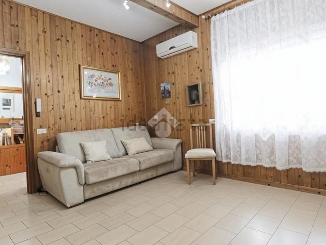 Casa in vendita a Calabria, Crotone