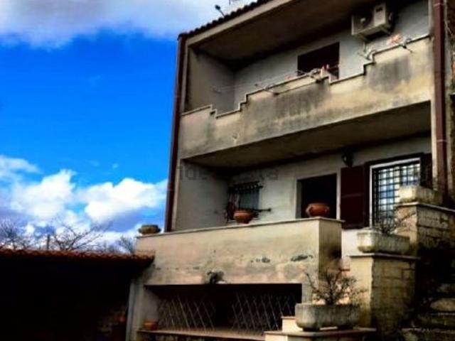 Casa in vendita a Castel Sant'elia, Lazio