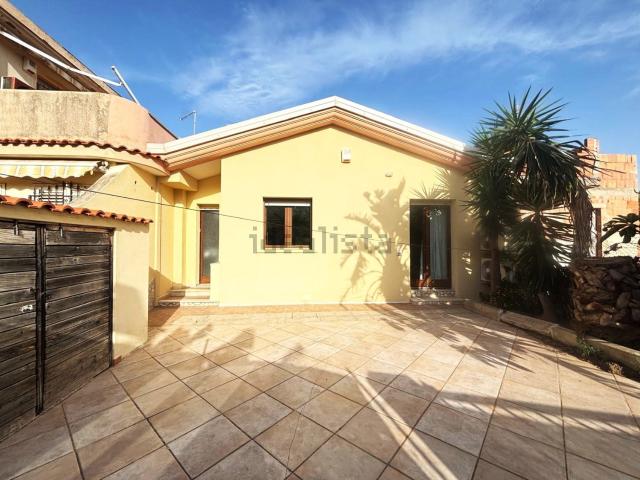 Casa in vendita a Frutti d'Oro, Capoterra