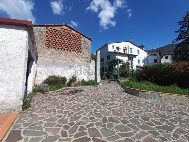 Casa in vendita a Matraia, Capannori