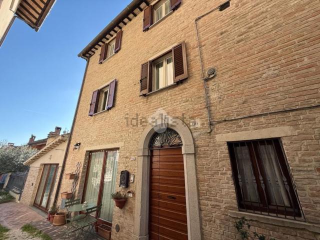 Casa in vendita a Gubbio, Umbria