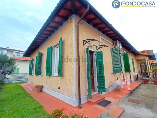 Casa in vendita a Ponterosso, Pietrasanta