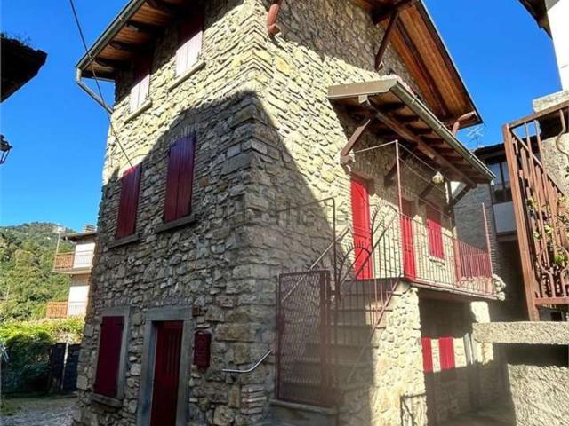 Casa in vendita a Casazza, Lombardia