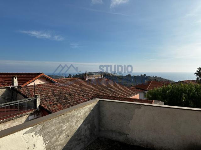 Casa in vendita a Pompeiana, Liguria