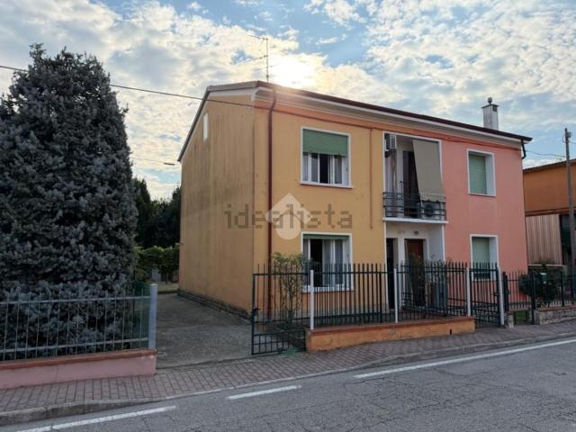 Casa in vendita a Bergantino, Veneto