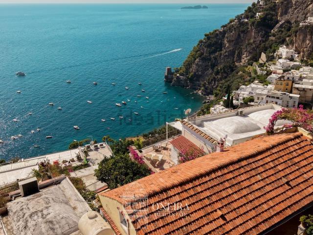 Casa in vendita a Arienzo, Positano