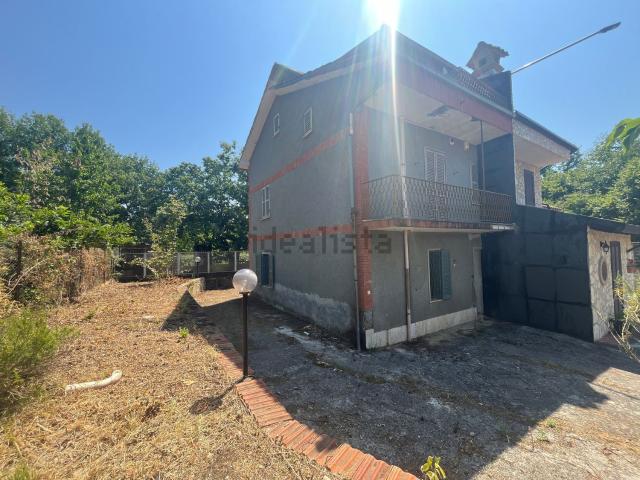 Casa in vendita a Seritico, Alatri