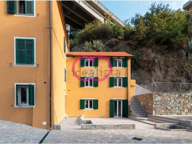 Casa in vendita a Parasio, Varazze