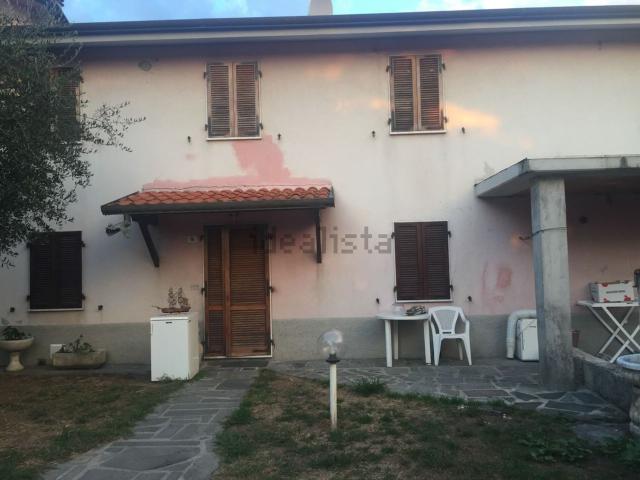 Casa in vendita a Quercioli, Marina Di Massa