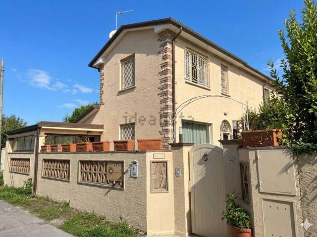 Casa in vendita a Vittoria Apuana, Forte Dei Marmi