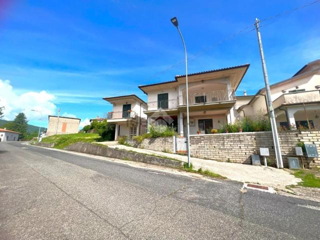 Casa in vendita a Cottanello, Lazio