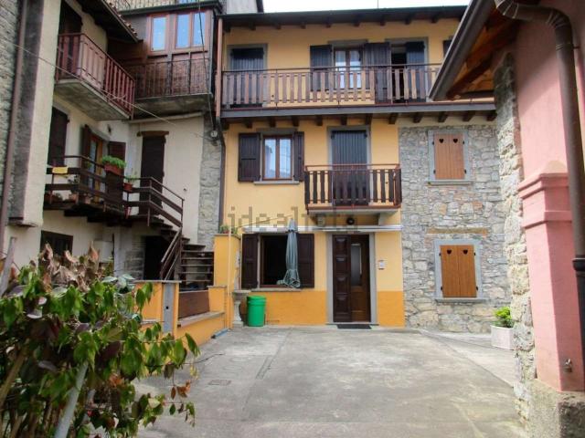 Casa in vendita a Capizzone, Lombardia