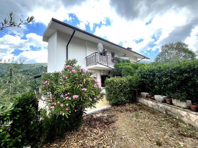 Casa in vendita a Campodimele, Lazio