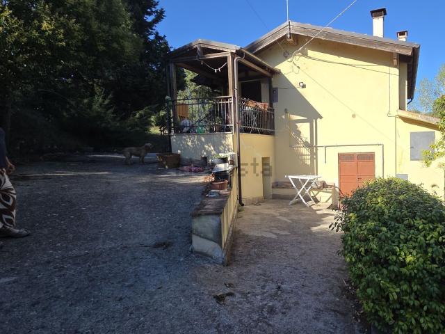 Casa in vendita a San Gemini, Umbria