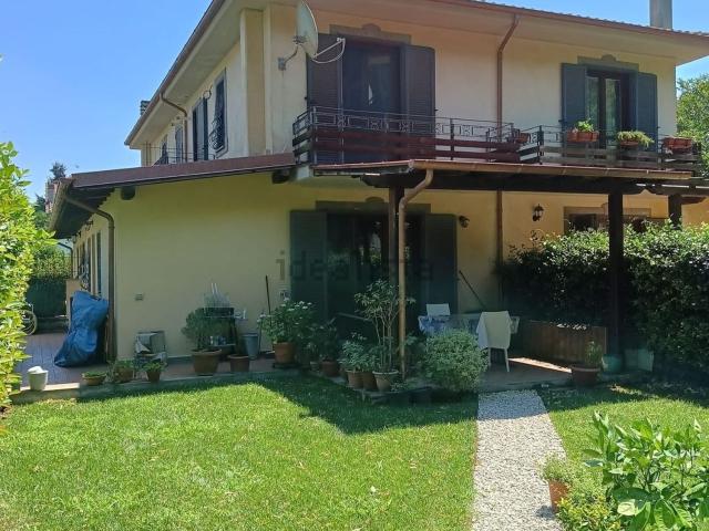 Casa in vendita a Punta del Lago, Ronciglione