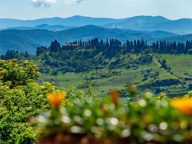 Casa in vendita a Larderello, Toscana