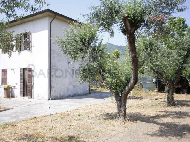 Casa in vendita a Romagnano, Marina Di Massa