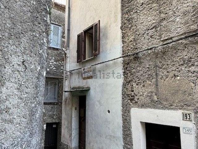 Casa in vendita a Sgurgola, Lazio