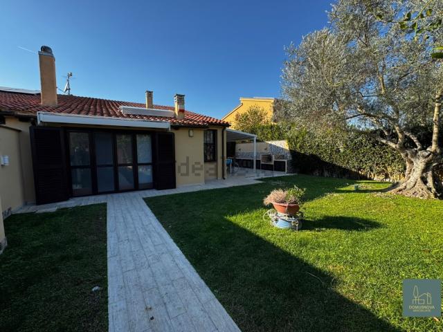 Casa in vendita a Comprensorio Torre di Maremma, Montalto di Castro
