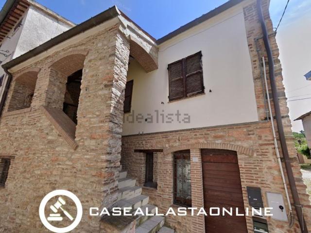 Casa in vendita a Piane, Marche