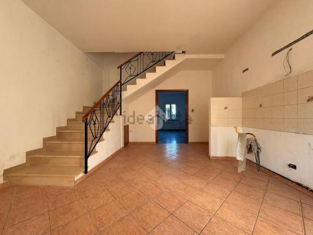 Casa in vendita a Fossato Di Vico, Umbria