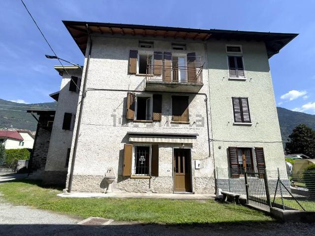 Casa in vendita a Forcola, Lombardia