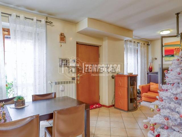 Casa in vendita a Comunità Montana del Piambello, Arcisate