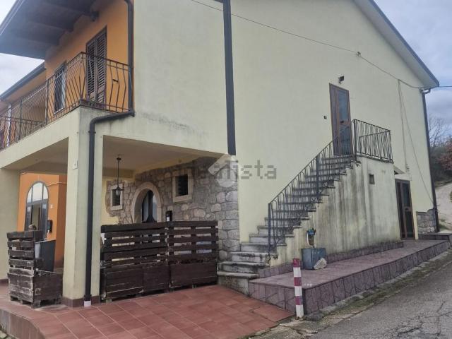 Casa in vendita a Vitulano, Campania