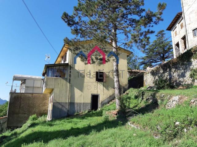 Casa in vendita a Unione dei comuni Media Valle del Serchio, Borgo A Mozzano