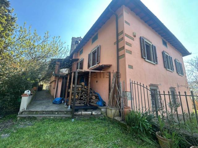 Casa in vendita a Dicomano, Firenze