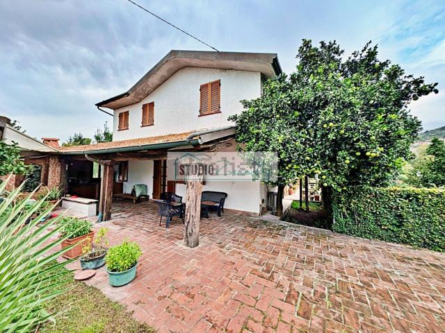 Casa in vendita a Pietrasanta, Lucca