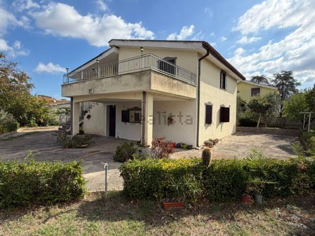Casa in vendita a Lampione, Aprilia
