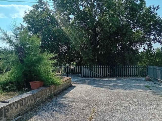 Casa in vendita a Montecastrilli, Umbria