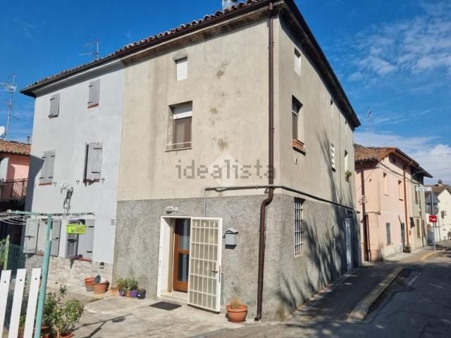 Casa in vendita a Sant'Ilario d'Enza