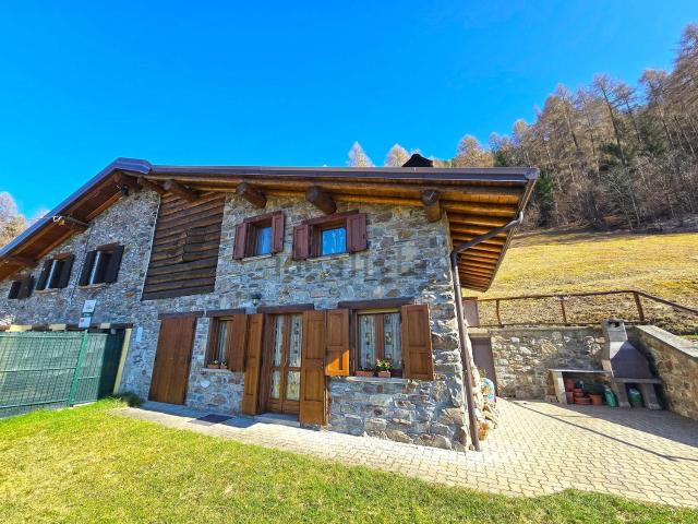 Casa in vendita a Comunità montana della valle Camonica, Corteno Golgi