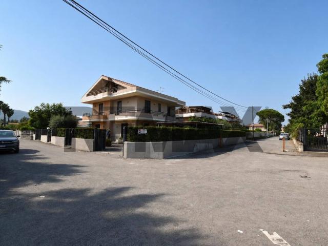 Casa in vendita a Fondachello, Mascali