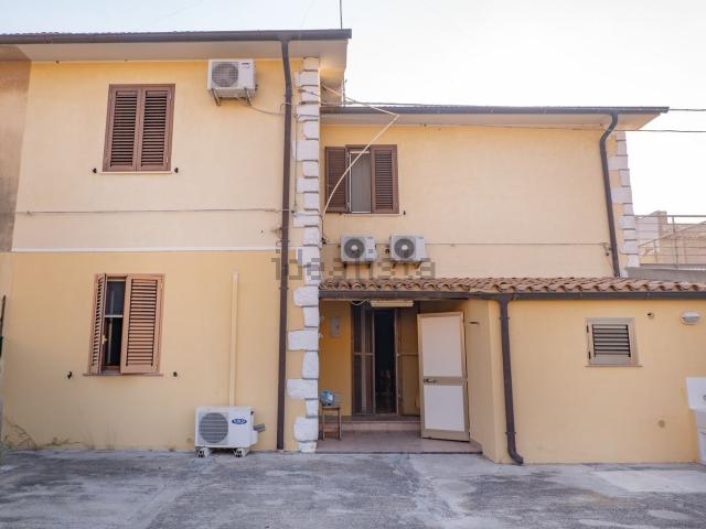 Casa in vendita a Borgata, Augusta