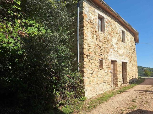 Casa in vendita a Pitino, Marche
