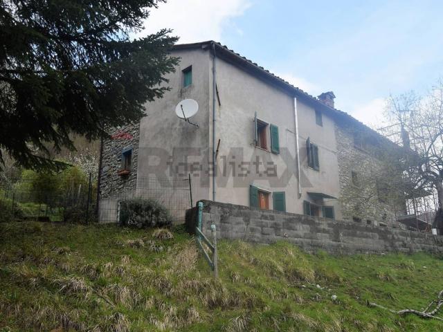 Casa in vendita a Unione dei comuni Media Valle del Serchio, Lucchio