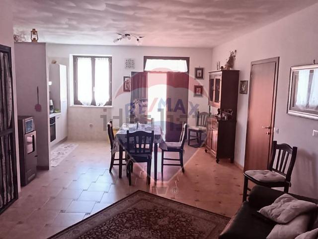 Casa in vendita a Nocera Umbra, Umbria
