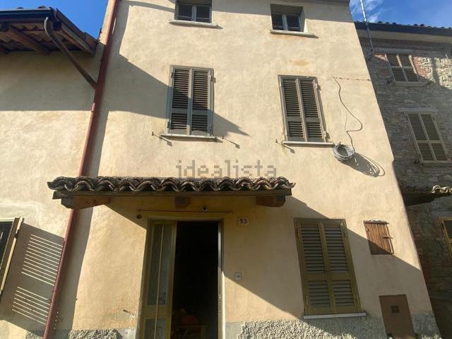 Casa in vendita a Alta Val Tidone, Trebecco