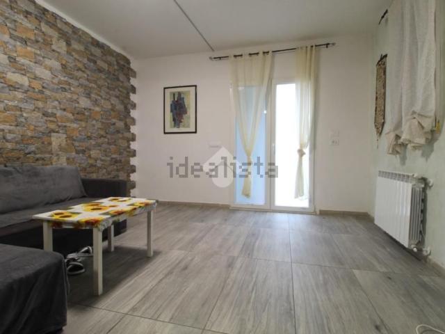 Casa in vendita a Terra di Mezzo, Re