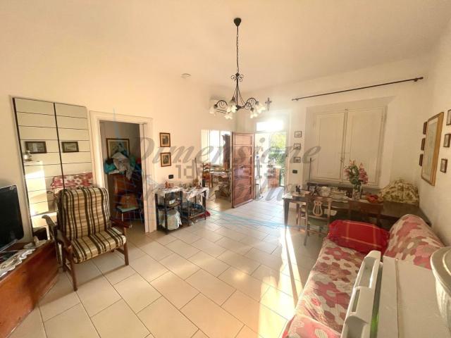 Casa in vendita a Rosignano Marittimo, Toscana