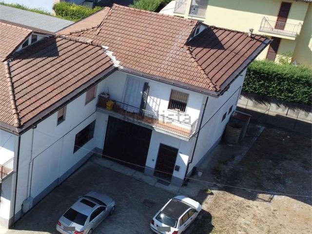 Casa in vendita a Calamandrana, Asti